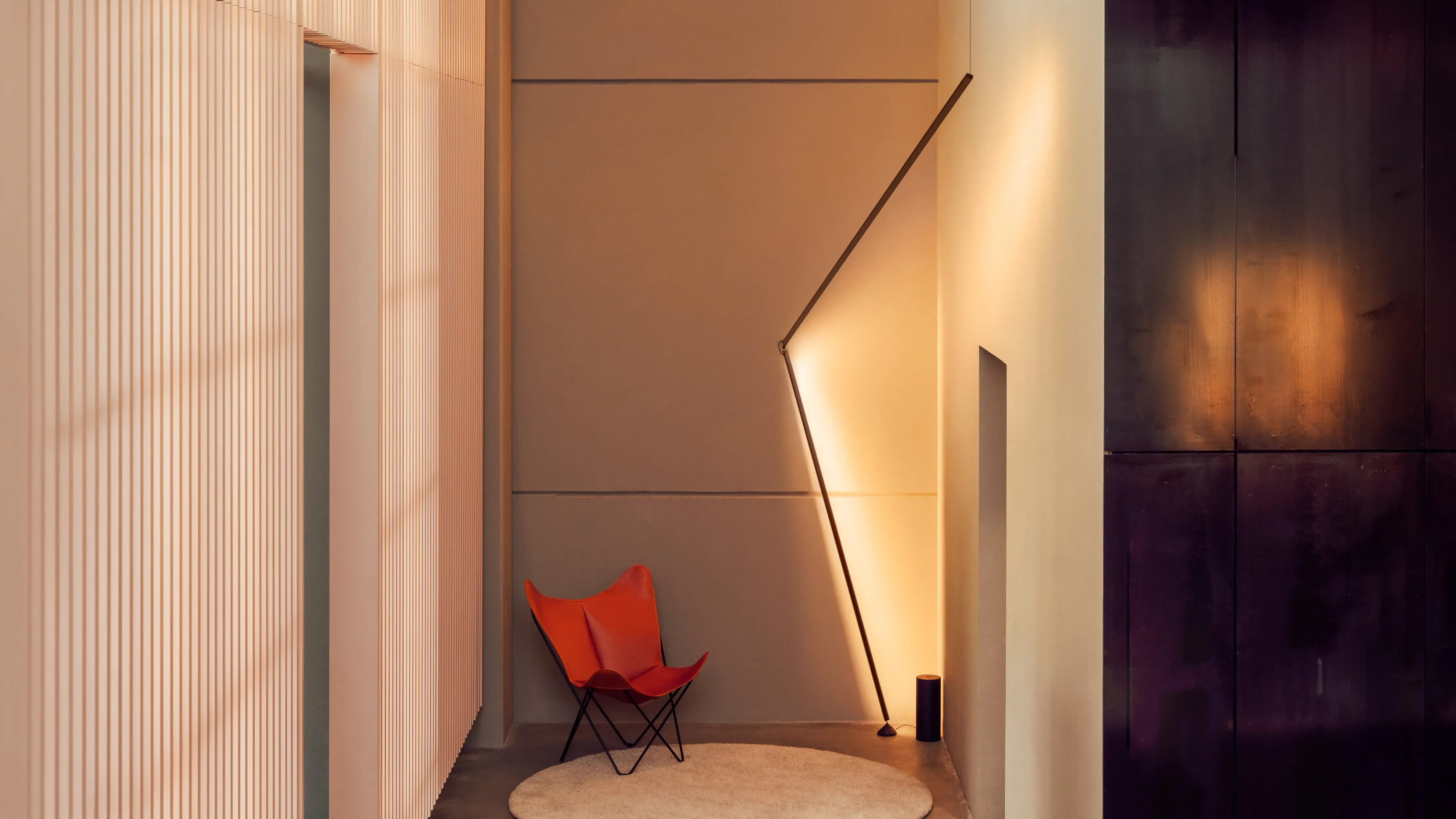 Vibia Sticks solo — pie y sobremesa