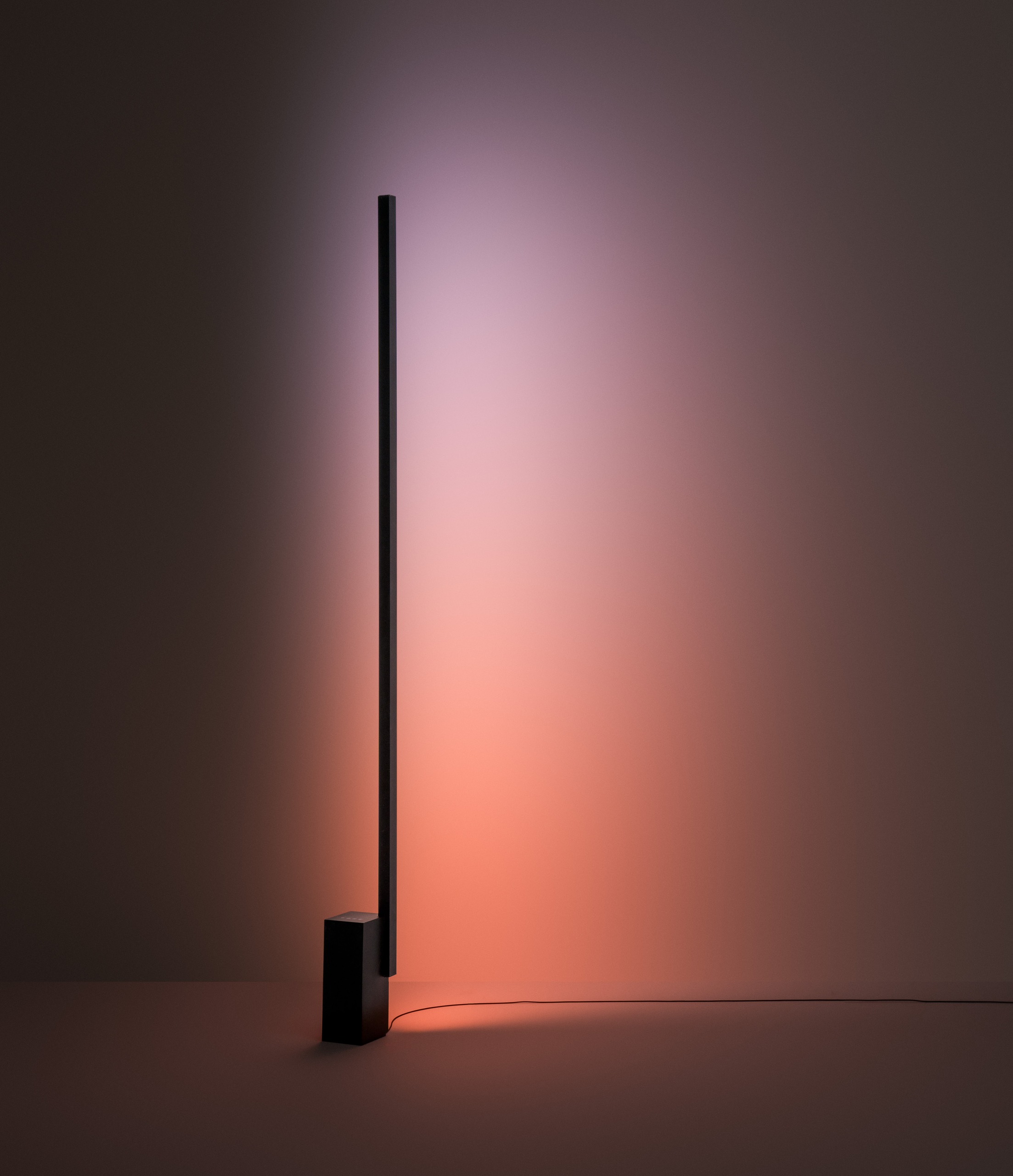Lámpara pie Offset Vibia