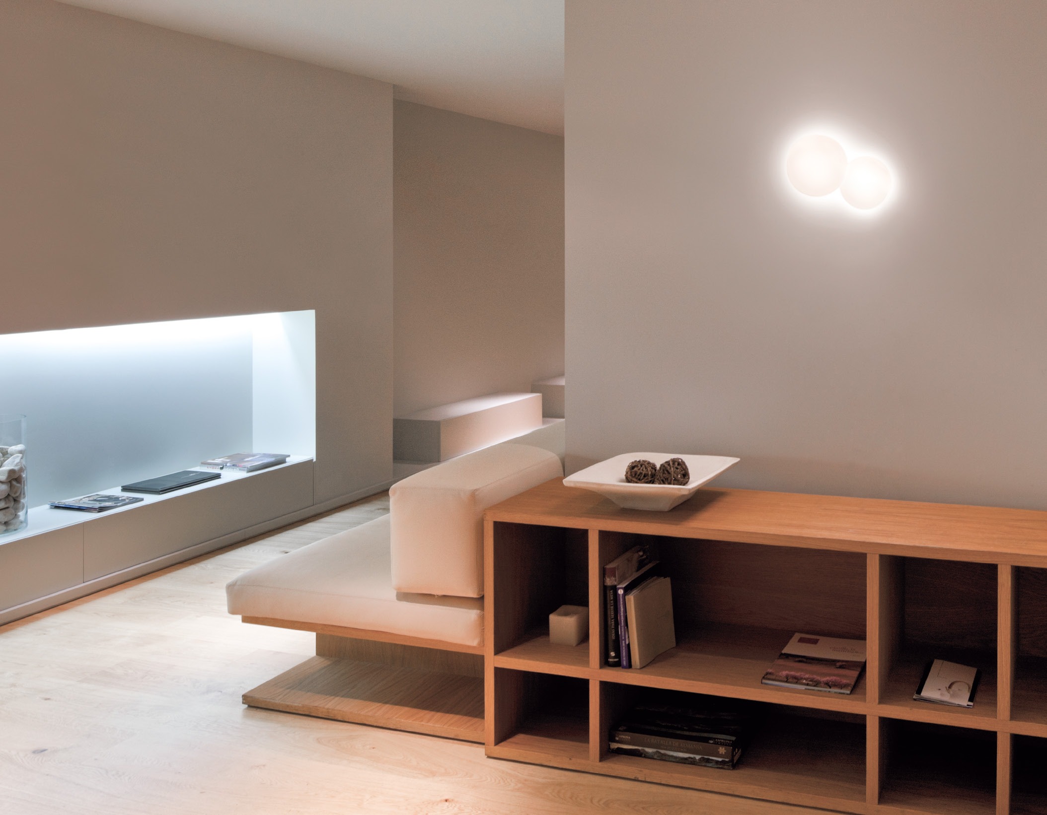 Vibia Puck 2 – Lámpara de pared — imagen 3