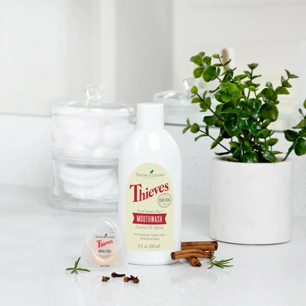 Thieves Fresh Essence Mouthwash — imagen 4